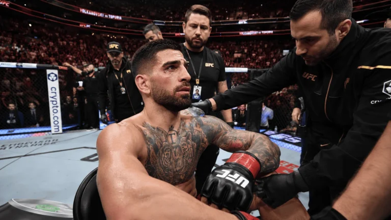 ilia_topuria_sufre_primera_derrota_en_pelea_de_ufc.